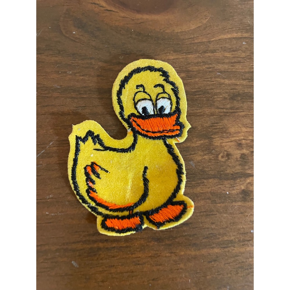 Vintage Yellow Duckling Embroidered Patch Iron On Sew On Applique DIY Craft 3"